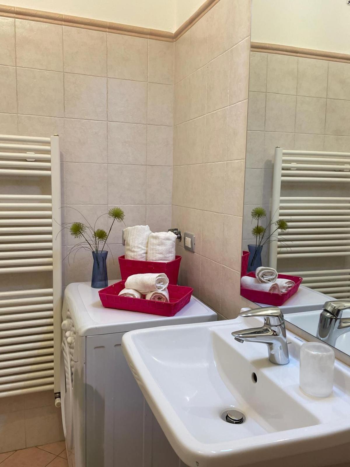 Giorgia'S Home Colico Holiday Rent Экстерьер фото